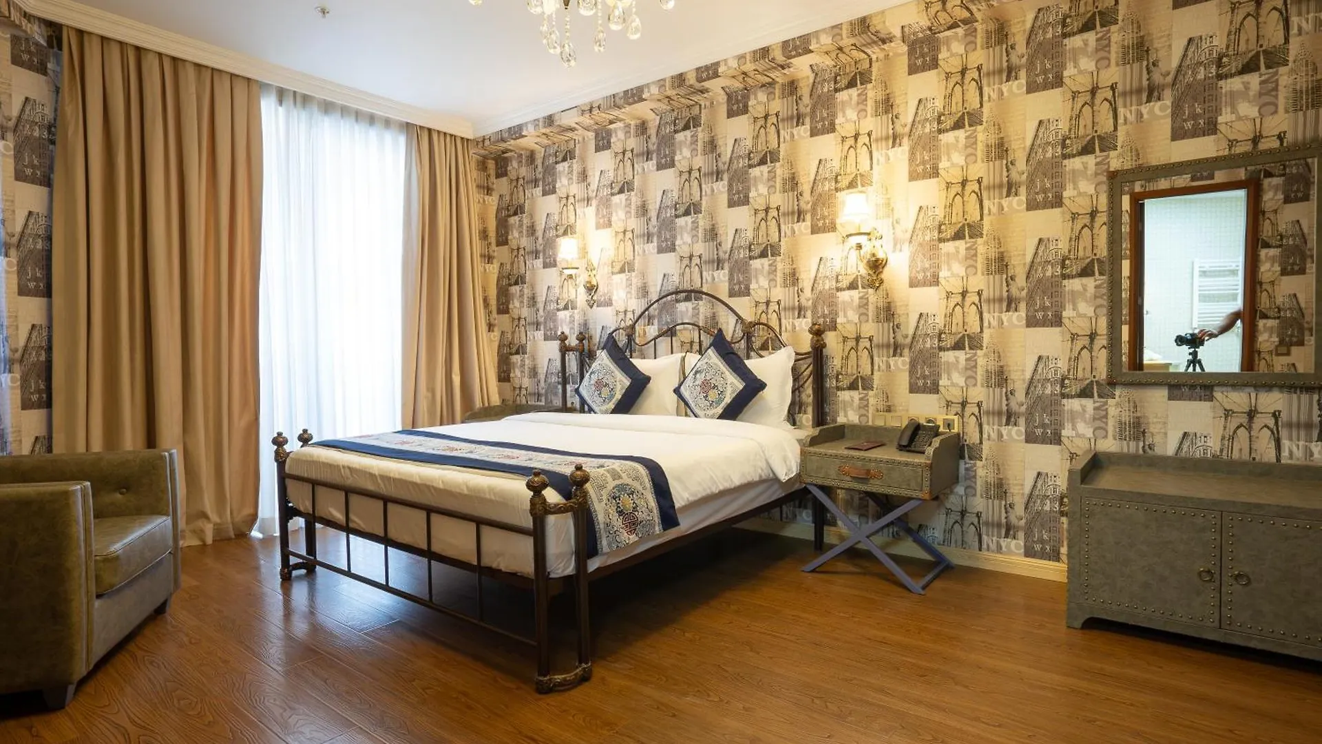 Panorama Lisi Grand Hotel تبليسي