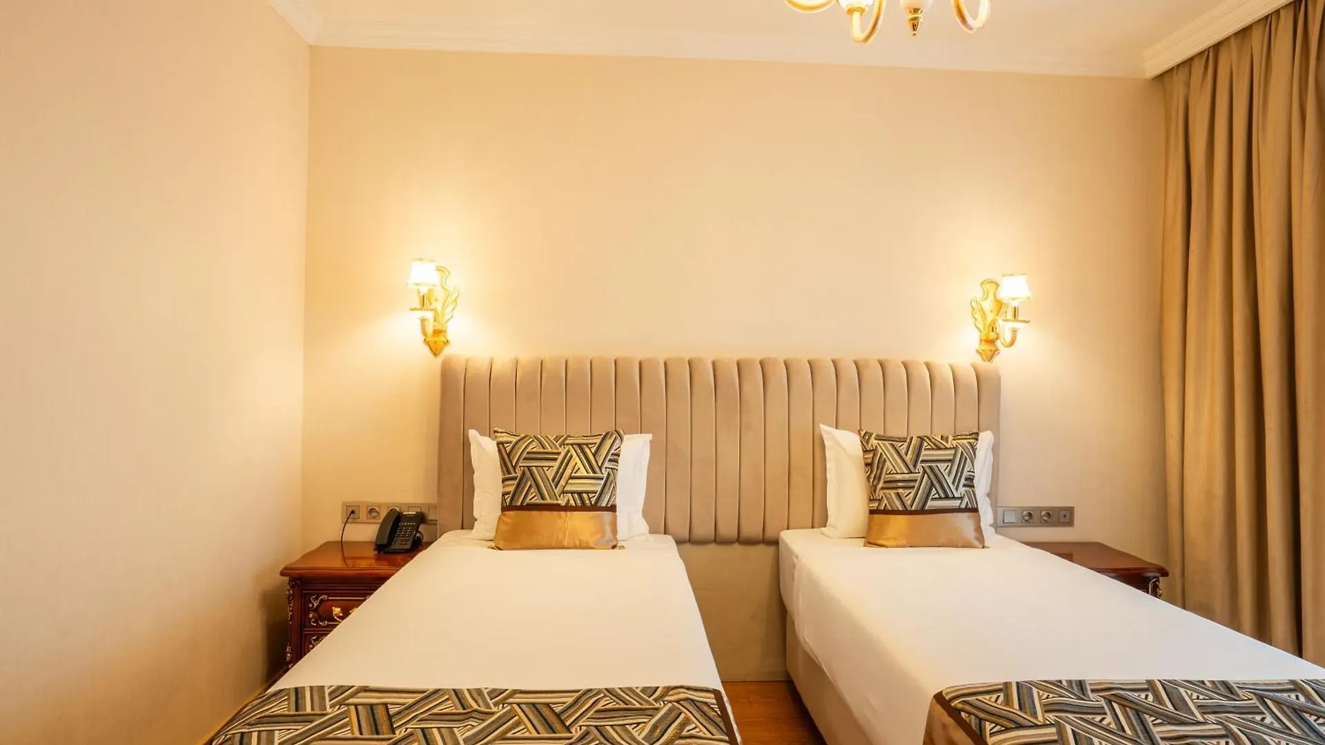 Panorama Lisi Grand Hotel تبليسي جورجيا