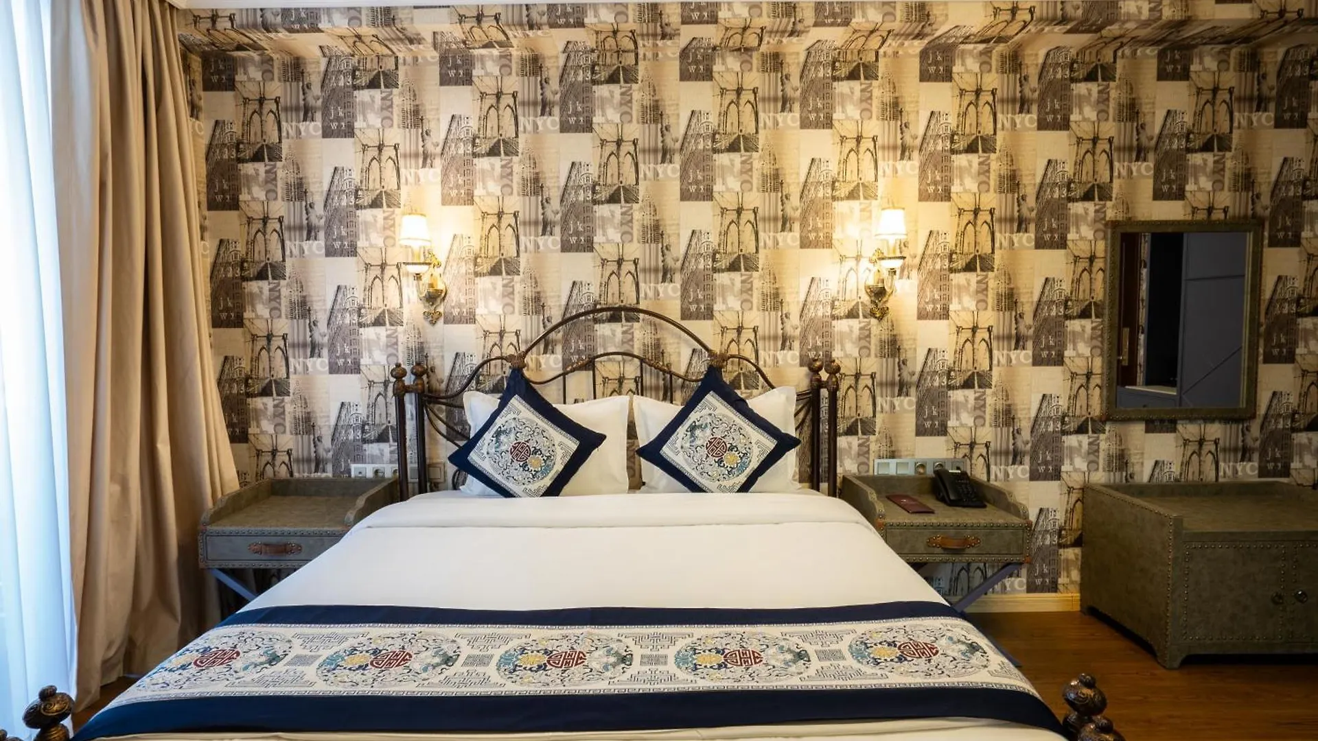 Panorama Lisi Grand Hotel تبليسي